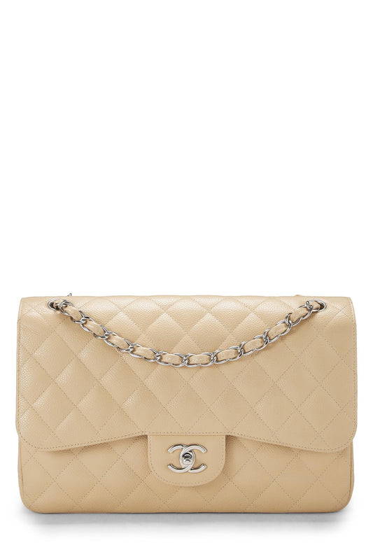 Chanel, sac à main jumbo à double rabat matelassé beige caviar, neuf et d'occasion, beige