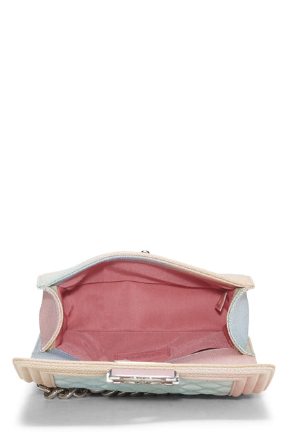 Chanel, sac à main Caviar Boy matelassé Rainbow Small, rose