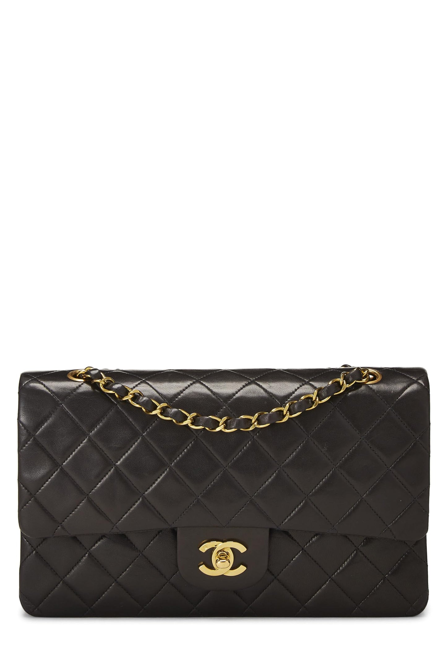 Chanel, sac à main classique à double rabat en cuir d'agneau matelassé noir de taille moyenne, noir