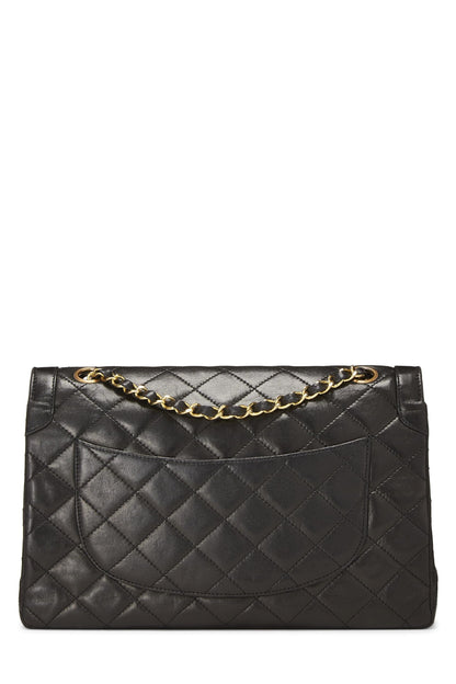 Chanel, sac à rabat double taille moyenne en cuir d'agneau matelassé noir Paris Limited, d'occasion, noir