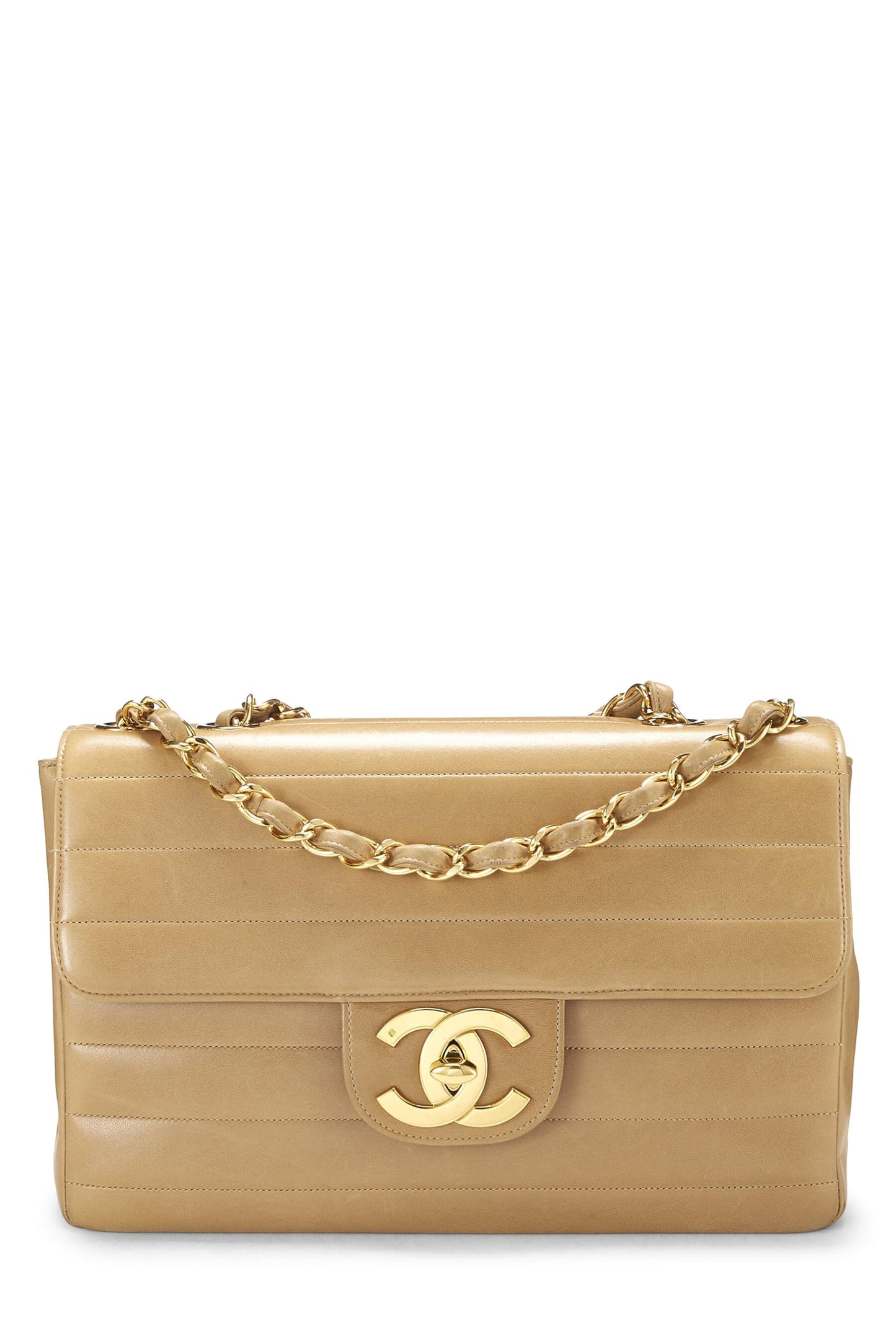 Chanel, Jumbo con media solapa horizontal de piel de cordero beige Pre-Loved, Beige