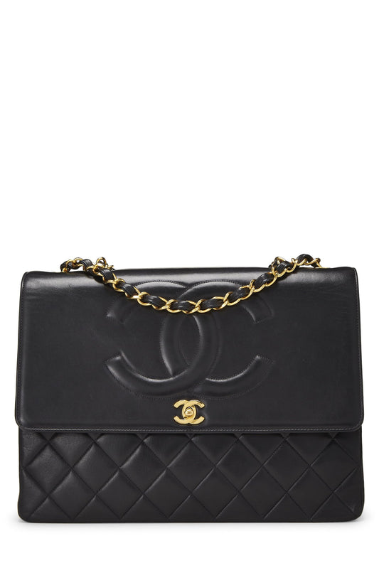 Chanel, Maxi sac à rabat CC en cuir d'agneau noir d'occasion, noir