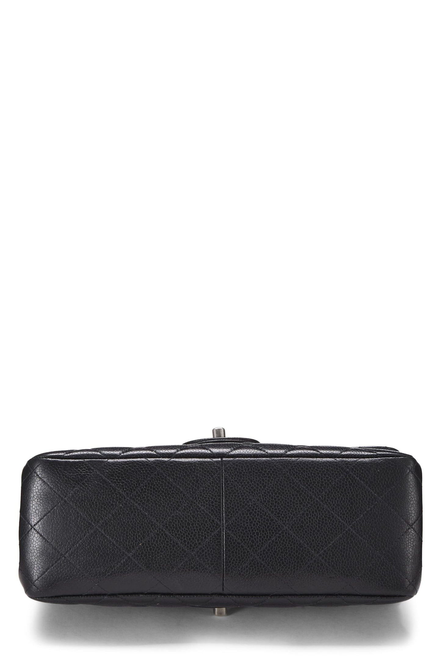 Chanel, sac à rabat classique double face matelassé noir caviar d'occasion de taille moyenne, noir