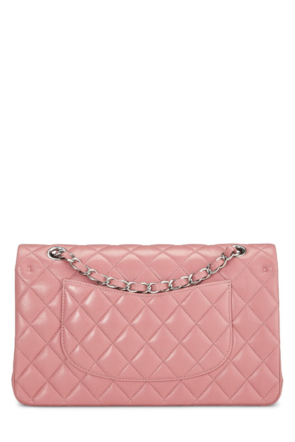 Chanel, sac à main classique à double rabat en cuir d'agneau matelassé rose d'occasion, taille M, rose