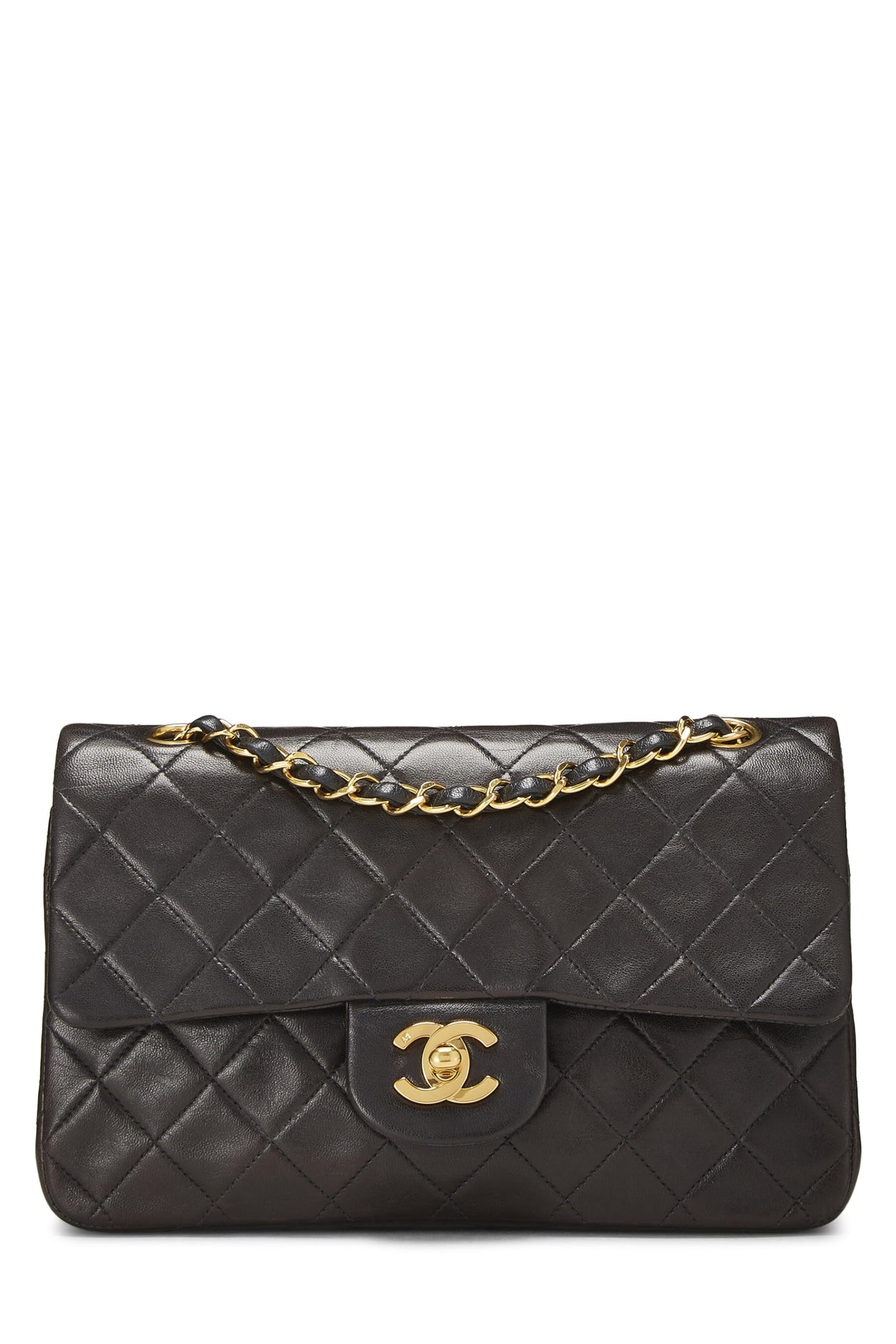 Chanel, Petit sac à rabat classique en cuir d'agneau matelassé noir d'occasion, noir