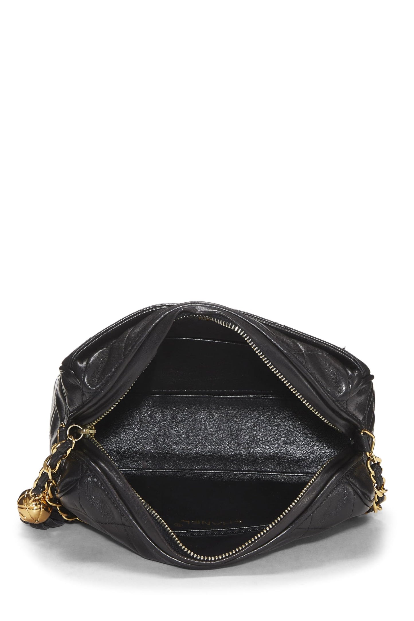 Chanel, Mini bolso para cámara con bolsillo en piel de cordero negra Pre-Loved, Negro