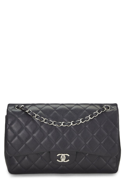 Chanel, Pre-Loved Navy Caviar acolchado New Classic Jumbo con doble solapa, Azul marino