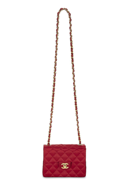 Chanel, Mini sac à rabat en satin matelassé rouge d'occasion, rouge