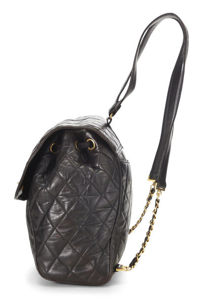 Chanel, Mochila grande de piel de cordero acolchada negra Pre-Loved, Negro