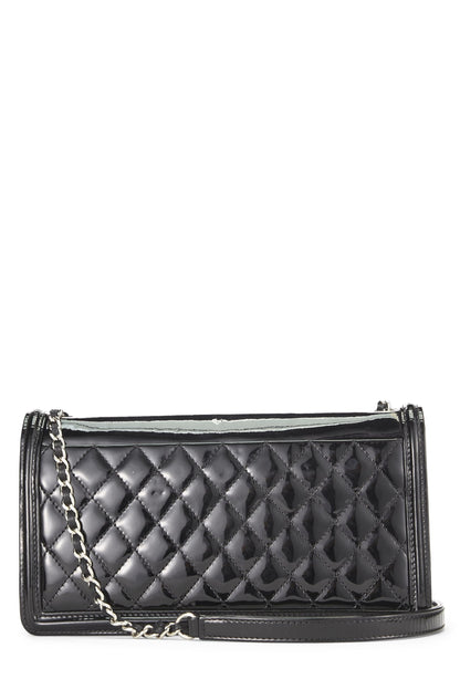 Chanel, sac à rabat Boy Brick en cuir verni noir d'occasion, noir