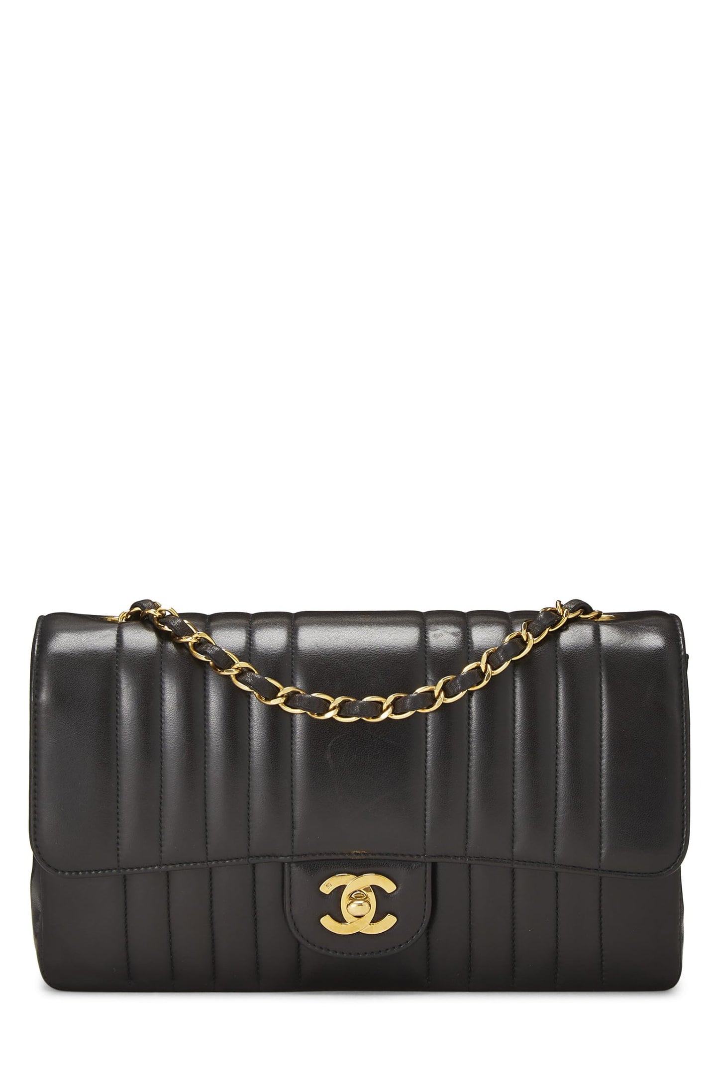 Chanel, sac à rabat vertical en cuir d'agneau noir de taille moyenne, d'occasion, noir