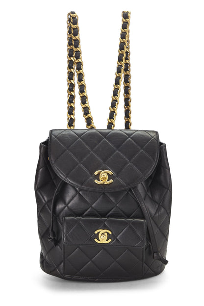 Chanel, Mochila mediana de piel de cordero acolchada negra Pre-Loved, Negro