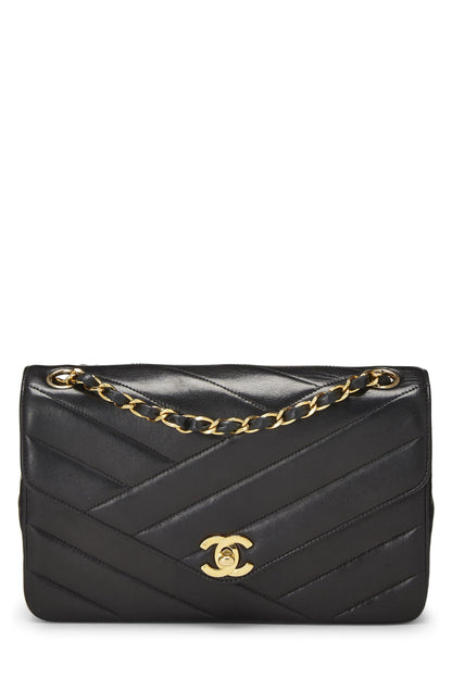 Chanel, enveloppe matelassée diagonale noire d'occasion à rabat, petite taille, noir