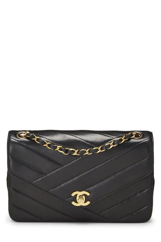 Chanel, Pre-Loved Black Diagonal Quilted Envelope Flap Small, Black