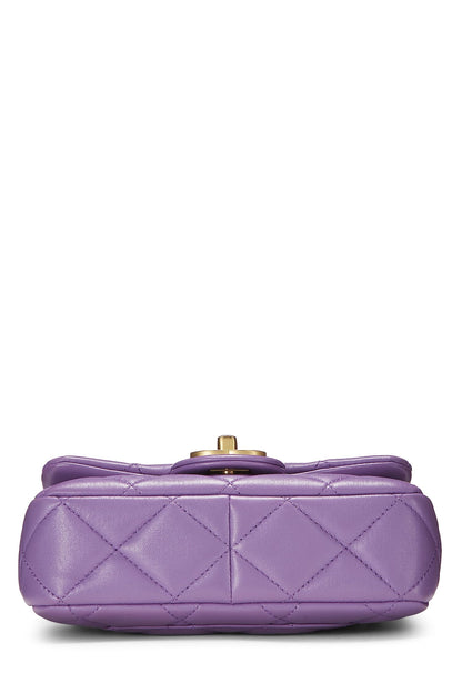 Chanel, Mini sac à rabat carré CC en cuir d'agneau violet d'occasion, violet