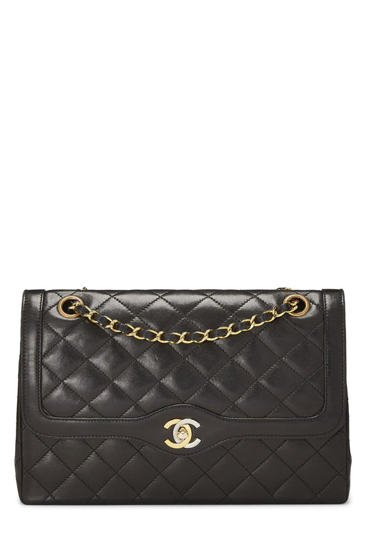 Chanel, Pre-Loved Paris Limited doble solapa de piel de cordero acolchada negra mediana, Negro