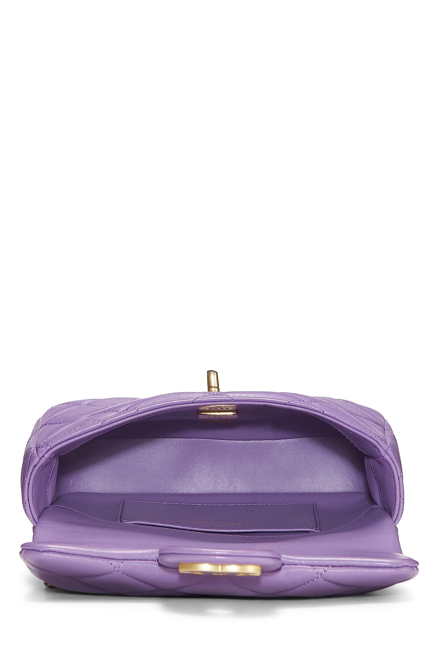 Chanel, Mini sac à rabat carré CC en cuir d'agneau violet d'occasion, violet