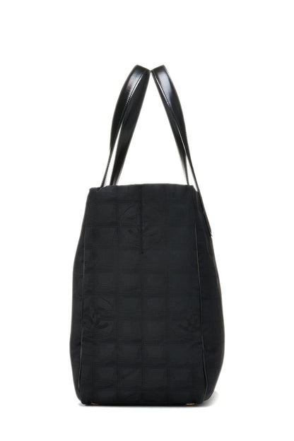 Chanel, Pre-Loved Black Nylon Travel Line Tote Medium, Black