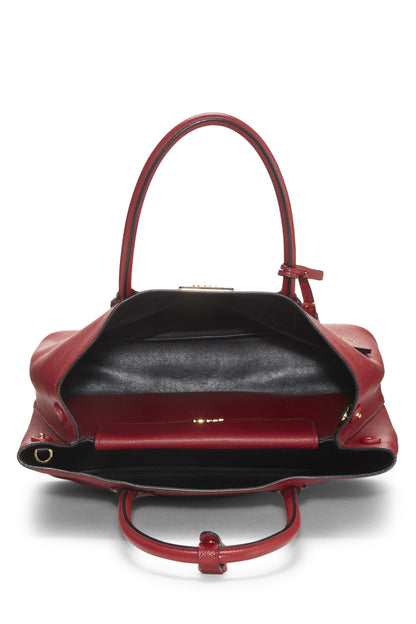 Prada, sac fourre-tout double taille moyenne en cuir saffiano rouge d'occasion, rouge