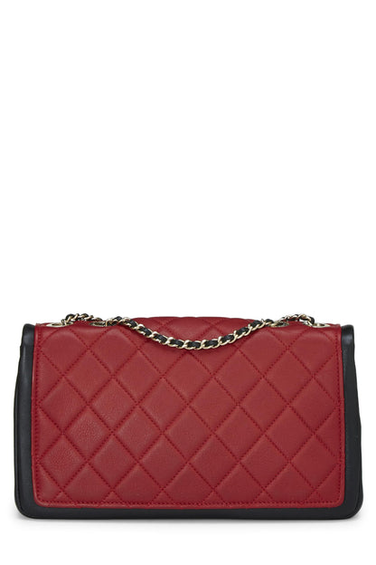 Chanel, Solapa estampada de piel de cordero acolchada en rojo y negro Pre-Loved, mediana, multicolor