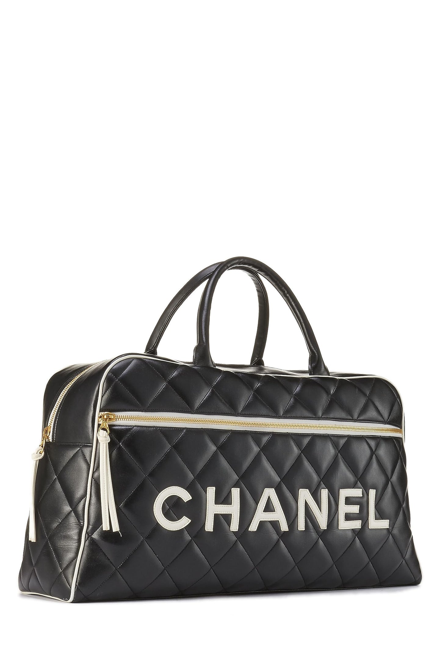 Chanel, Bombín grande de piel de becerro acolchado negro Pre-Loved, Negro