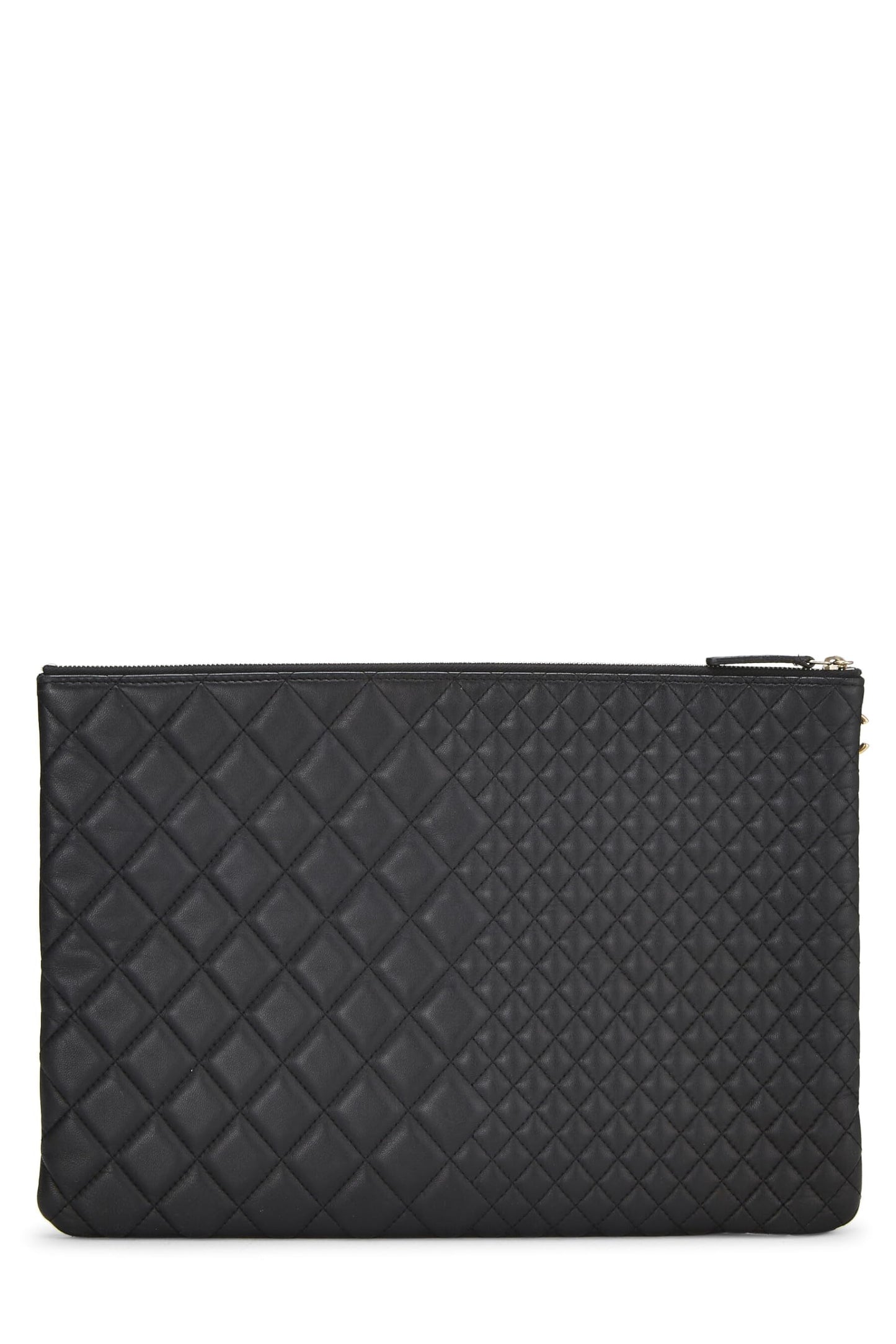 Chanel, Pochette zippée O Case en cuir d'agneau matelassé noir d'occasion, grande taille, noir