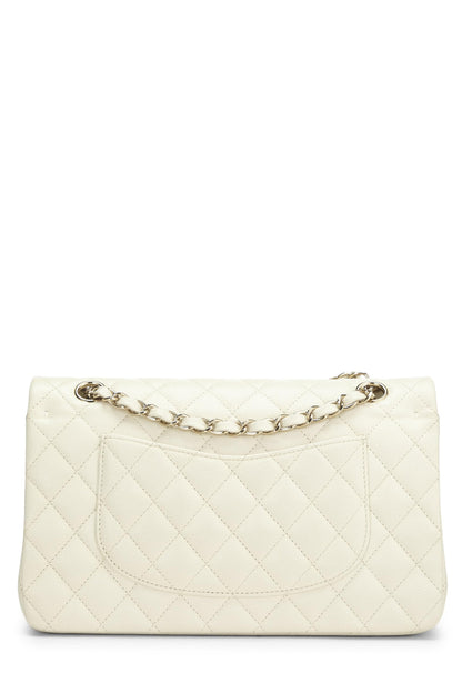 Chanel, sac à main matelassé à double rabat classique Caviar blanc d'occasion, taille M, blanc