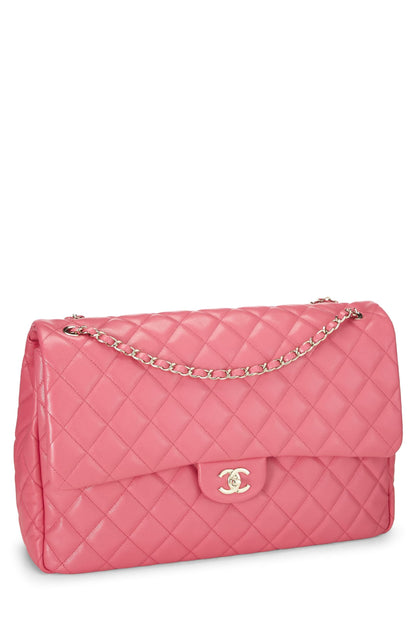 Chanel, sac à rabat rose caviar XL d'occasion, rose