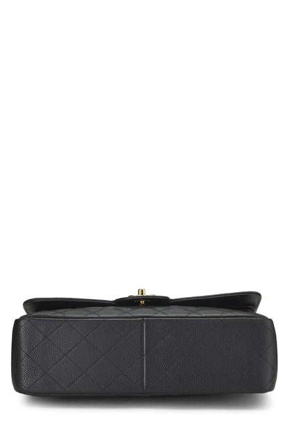 Chanel, Caviar acolchado negro Pre-Loved New Classic Jumbo con doble solapa, Negro