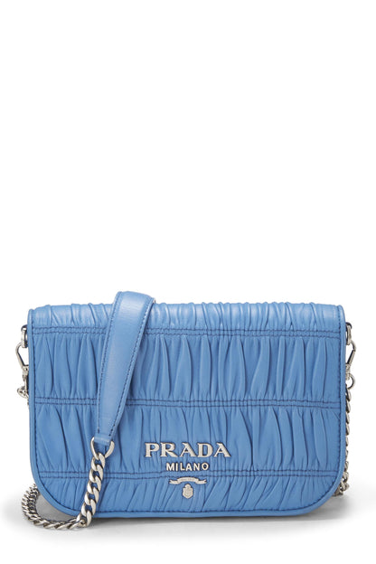 Prada, sac à bandoulière en nappa gaufre bleu d'occasion, bleu