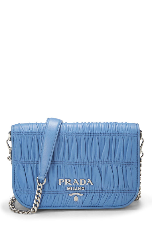 Prada, sac à bandoulière en nappa gaufre bleu d'occasion, bleu