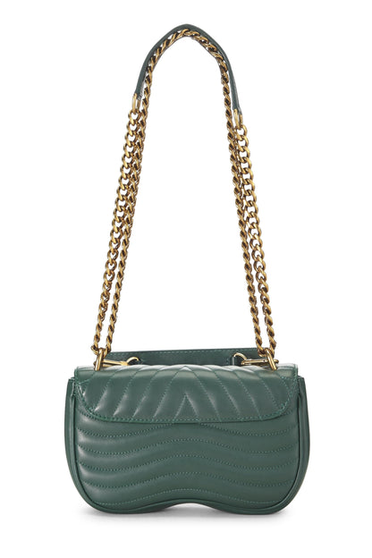 Louis Vuitton, New Wave Chain MM en cuir de veau vert d'occasion, vert