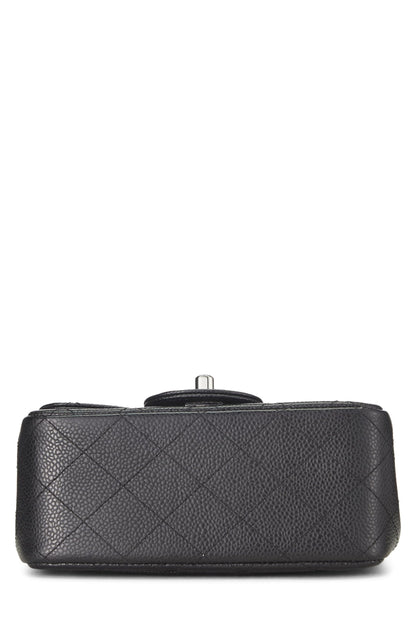 Chanel, Mini sac à rabat carré classique matelassé noir Caviar d'occasion, noir