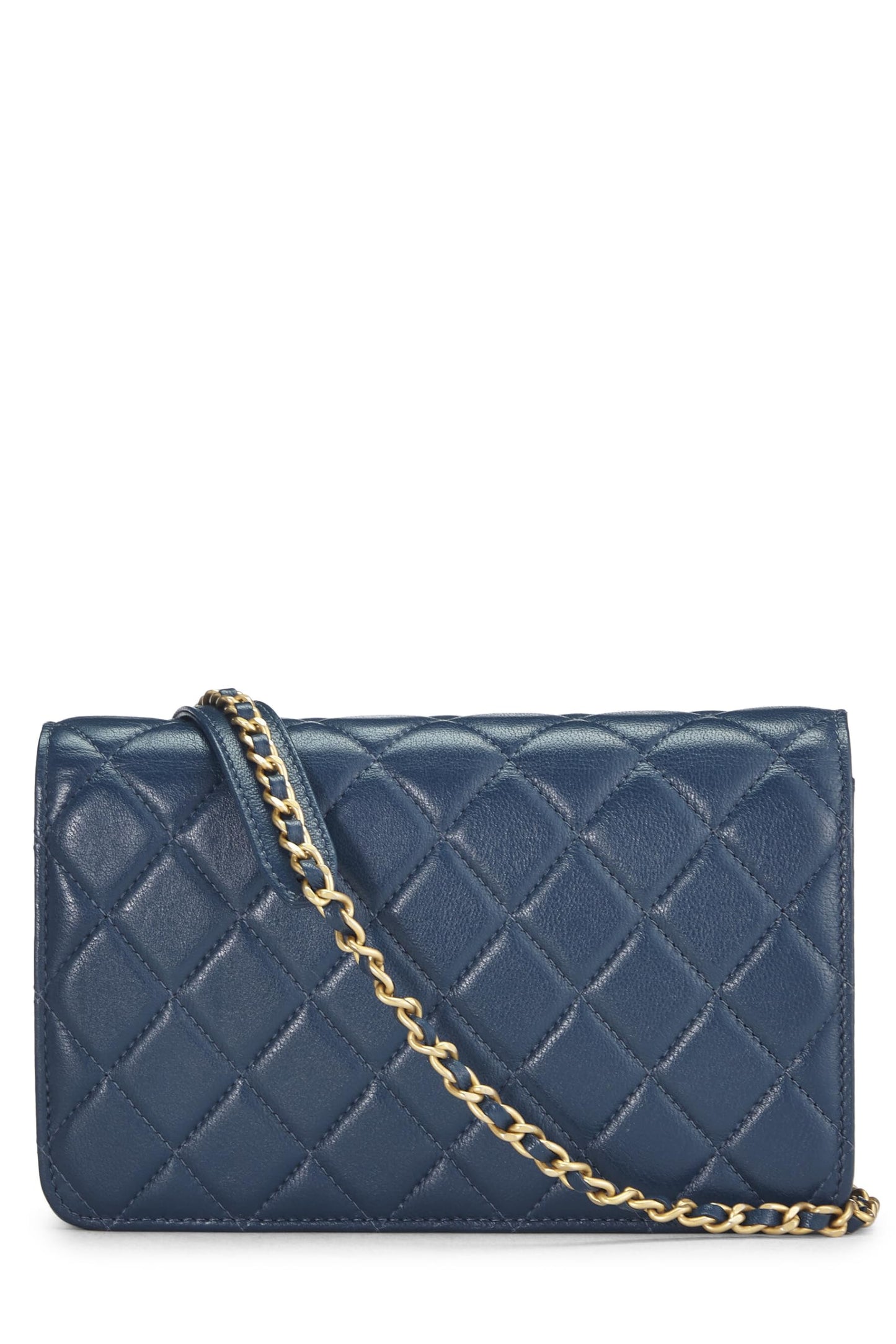 Chanel, Portefeuille Infinity en cuir d'agneau matelassé bleu sur chaîne d'occasion (WOC), bleu