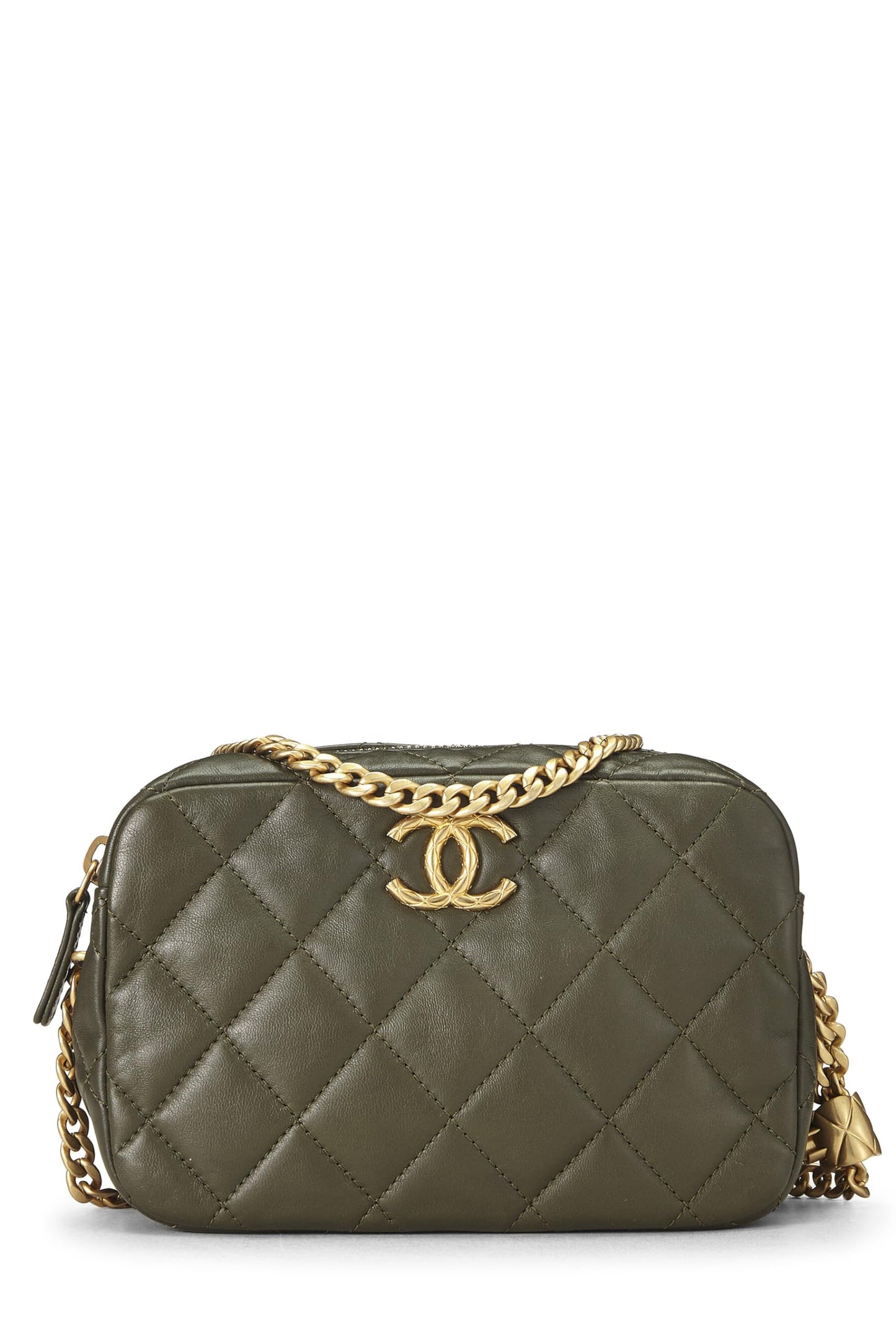 Chanel, Mini bolso para cámara 'CC' con diamantes de piel de cordero verde Pre-Loved, Verde