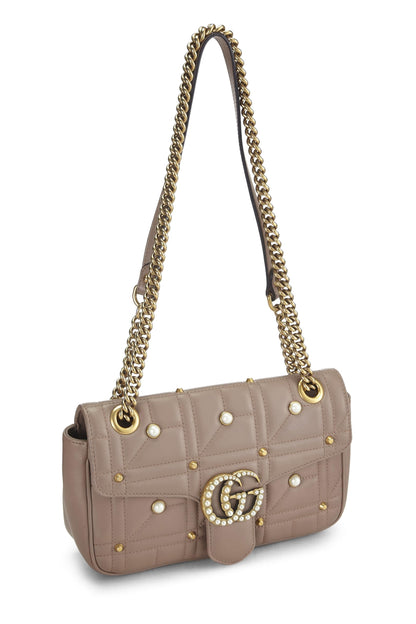 Gucci, Bolso de hombro Marmont pequeño de cuero matelassé con perlas beige Pre-Loved, Beige