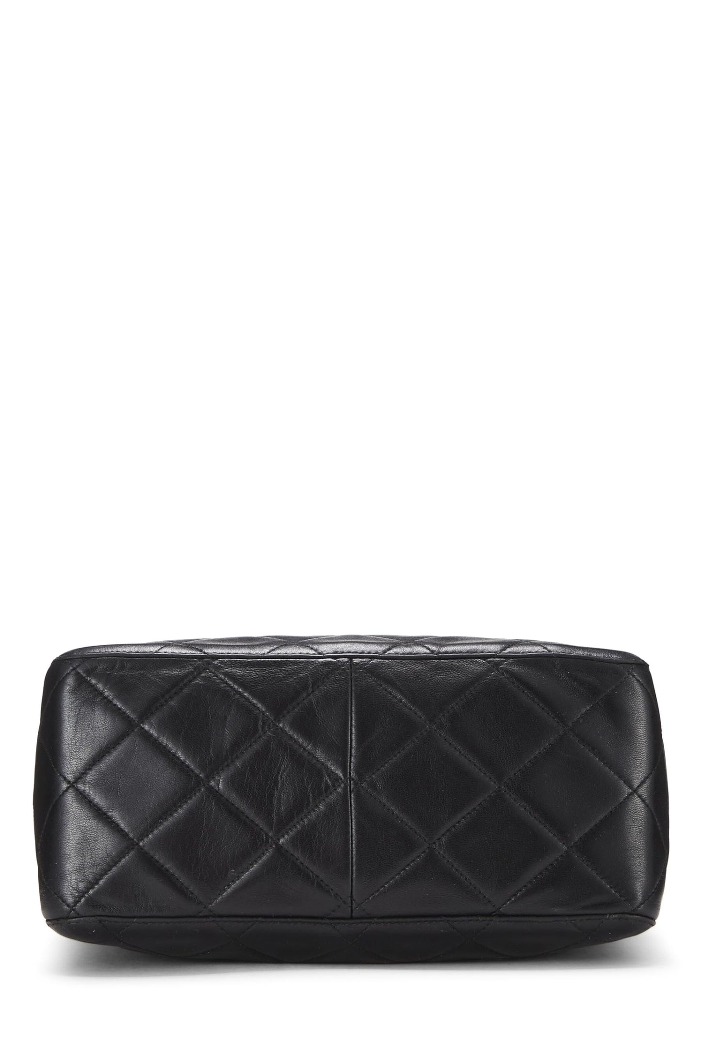 Chanel, sac à bandoulière en cuir d'agneau matelassé noir d'occasion, noir