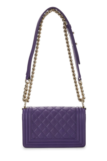 Chanel, Bolso pequeño para niño de piel de cordero con chevron morado Pre-Loved, Púrpura