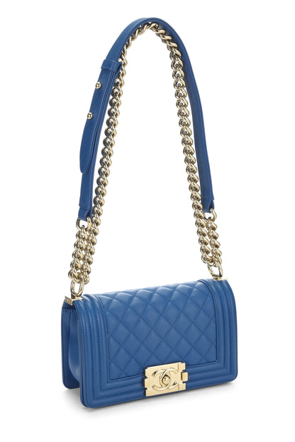 Chanel, sac à dos Boy en cuir d'agneau matelassé bleu d'occasion, taille S, bleu