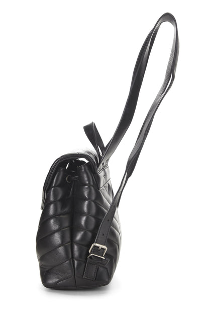 Yves Saint Laurent, sac à dos Loulou en cuir de veau noir monogrammé, petit modèle, d'occasion