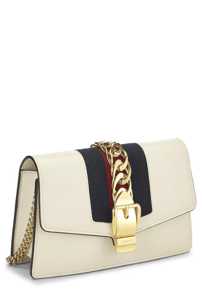 Gucci, Mini-sacoche Sylvie en cuir blanc d'occasion, blanc