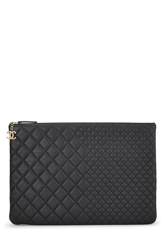 Chanel, Pochette zippée O Case en cuir d'agneau matelassé noir d'occasion, grande taille, noir