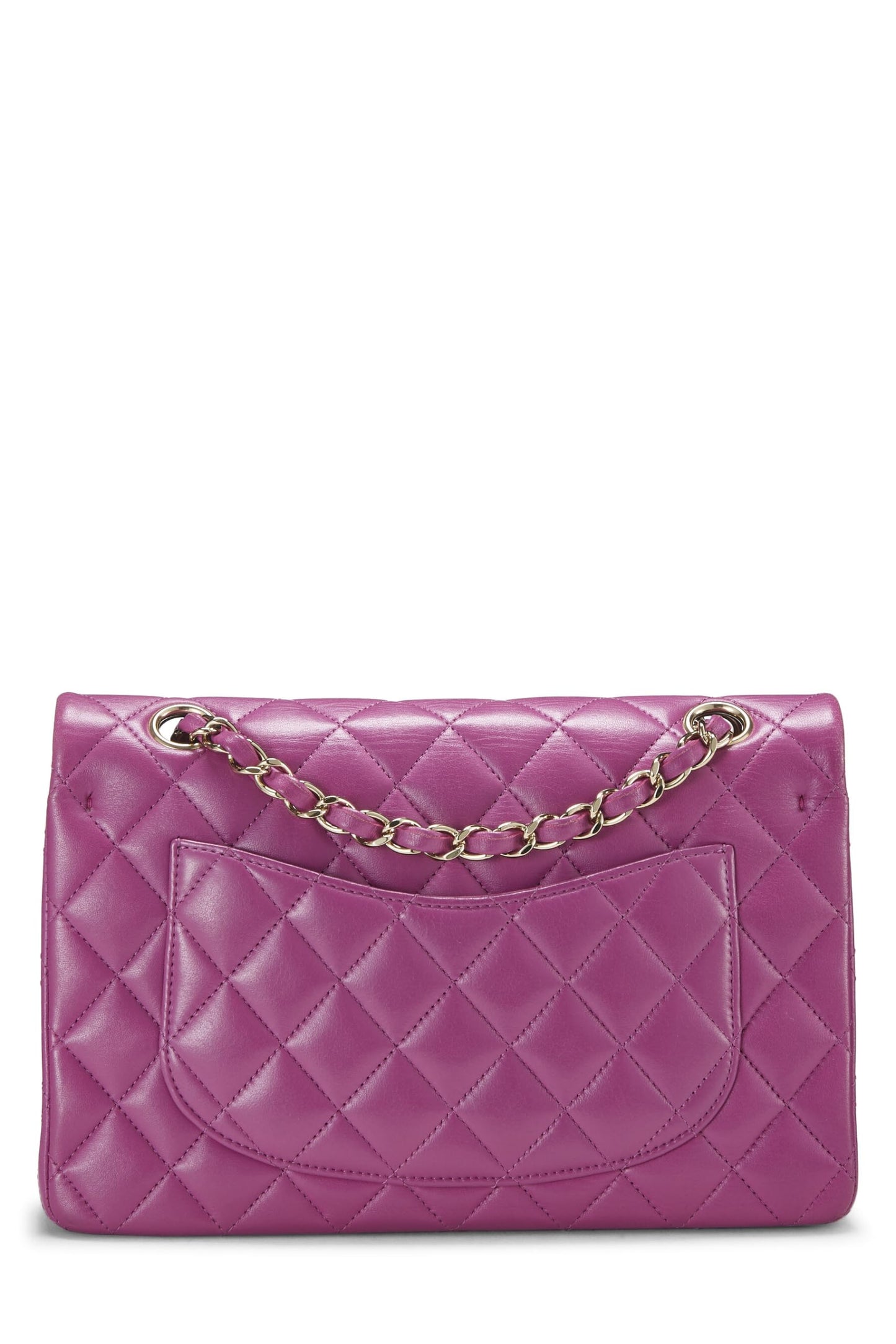 Chanel, Petit sac à rabat classique en cuir d'agneau matelassé violet d'occasion, violet