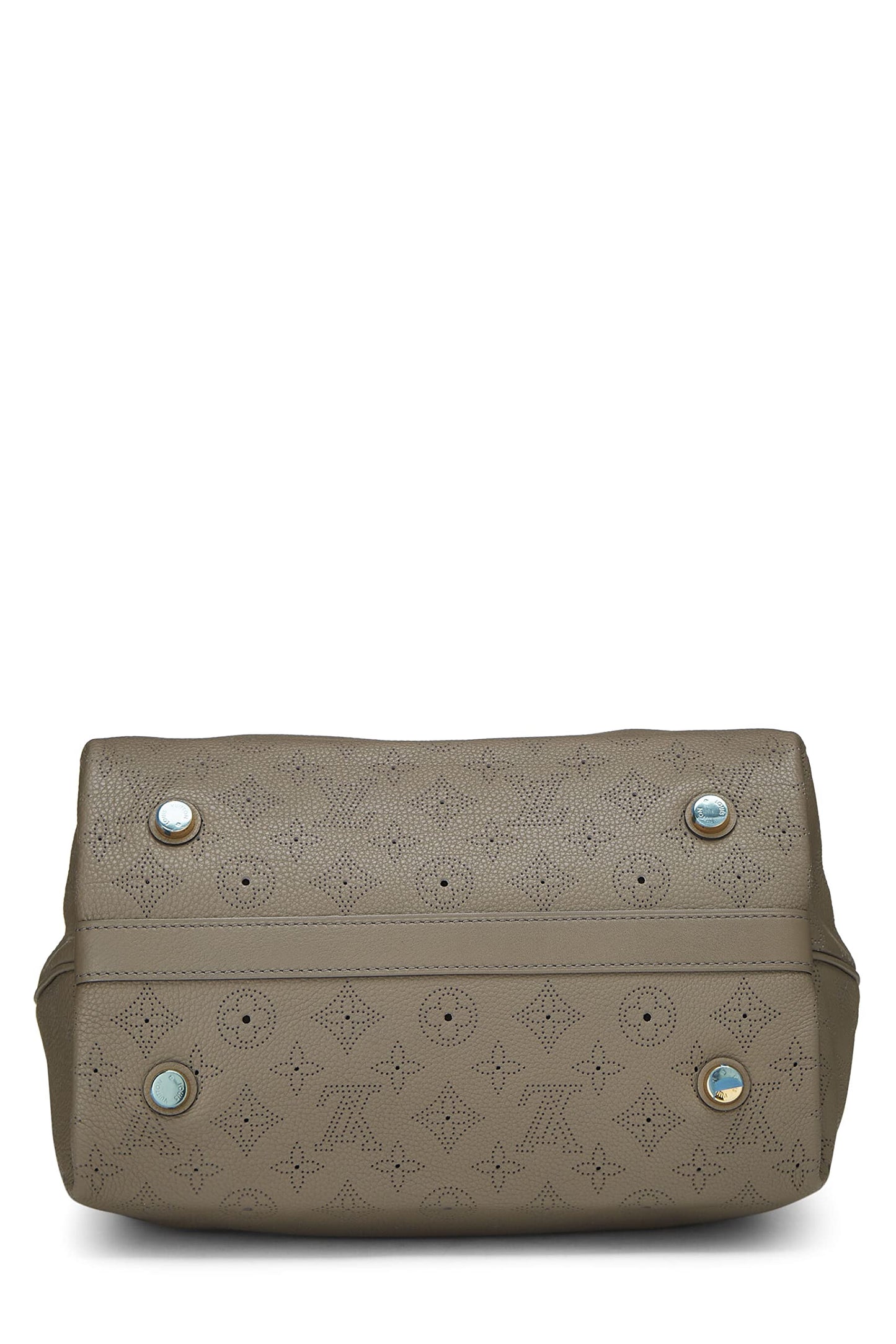 Louis Vuitton, Pre-Loved Grey Monogram Mahina Sevres PM, Grey