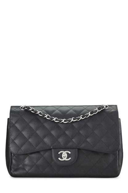 Chanel, Caviar acolchado negro Pre-Loved New Classic Jumbo con doble solapa, Negro