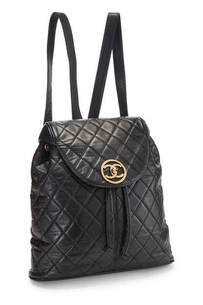 Chanel, sac à dos Circle Lock en cuir d'agneau matelassé noir d'occasion, grand modèle, noir