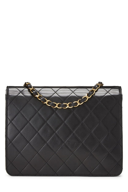 Chanel, Petit sac à rabat en cuir d'agneau noir d'occasion, noir