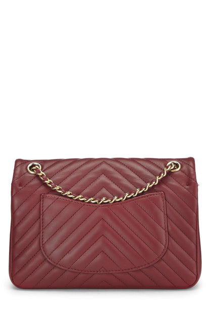 Chanel, Bolso pequeño con solapa Rock the Corner de piel de cordero con chevron rojo Paris-Cosmopolite Pre-Loved, Rojo