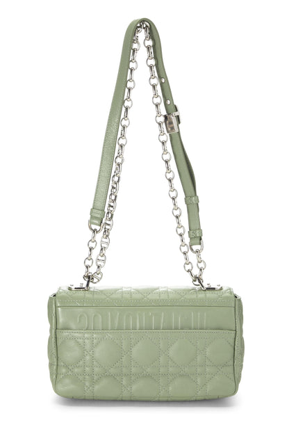 Dior, Bolso Caro pequeño de piel de becerro Cannage verde Pre-Loved, Verde