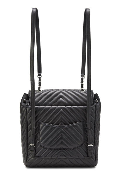 Chanel, Mochila Urban Spirit de piel de cordero con chevron negro Pre-Loved, Negro